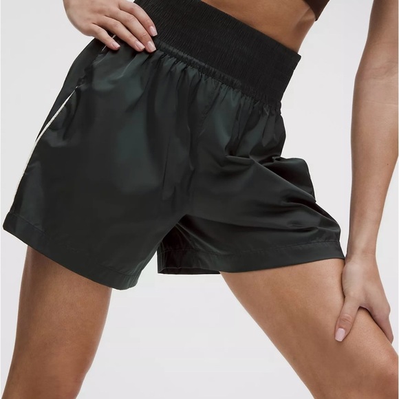 lululemon athletica Women's Athletic Shorts - Picture 1 of 7